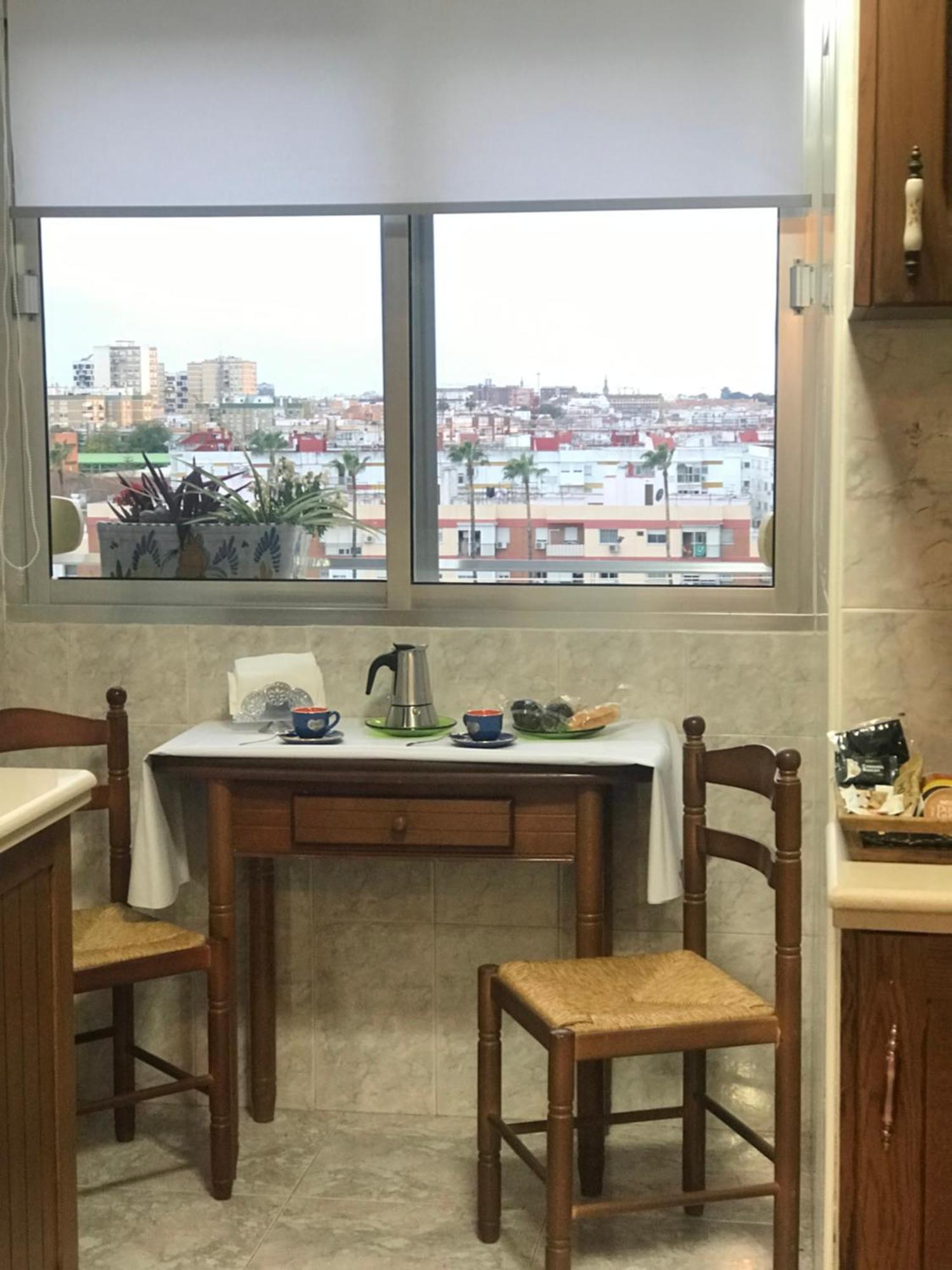 סביליה Tkm Home Amplio Y Familiar, Terraza Privada מראה חיצוני תמונה
